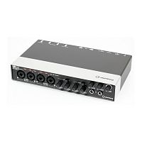 STEINBERG UR44 - USB2.0 профессиональный аудиоинтерфейс 6x4 купить