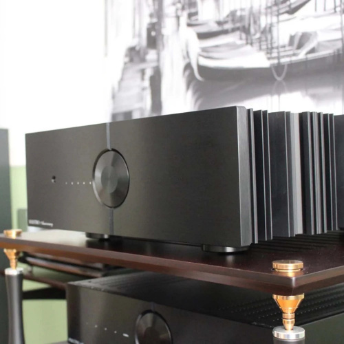 Интегральный усилитель Audio Analogue Maestro Anniversary RR Black купить фото 10