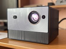 Лазерный видео-проектор Hisense C1 купить