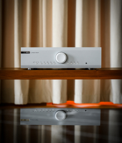 Интегральный усилитель Musical Fidelity M5xi silver купить фото 5